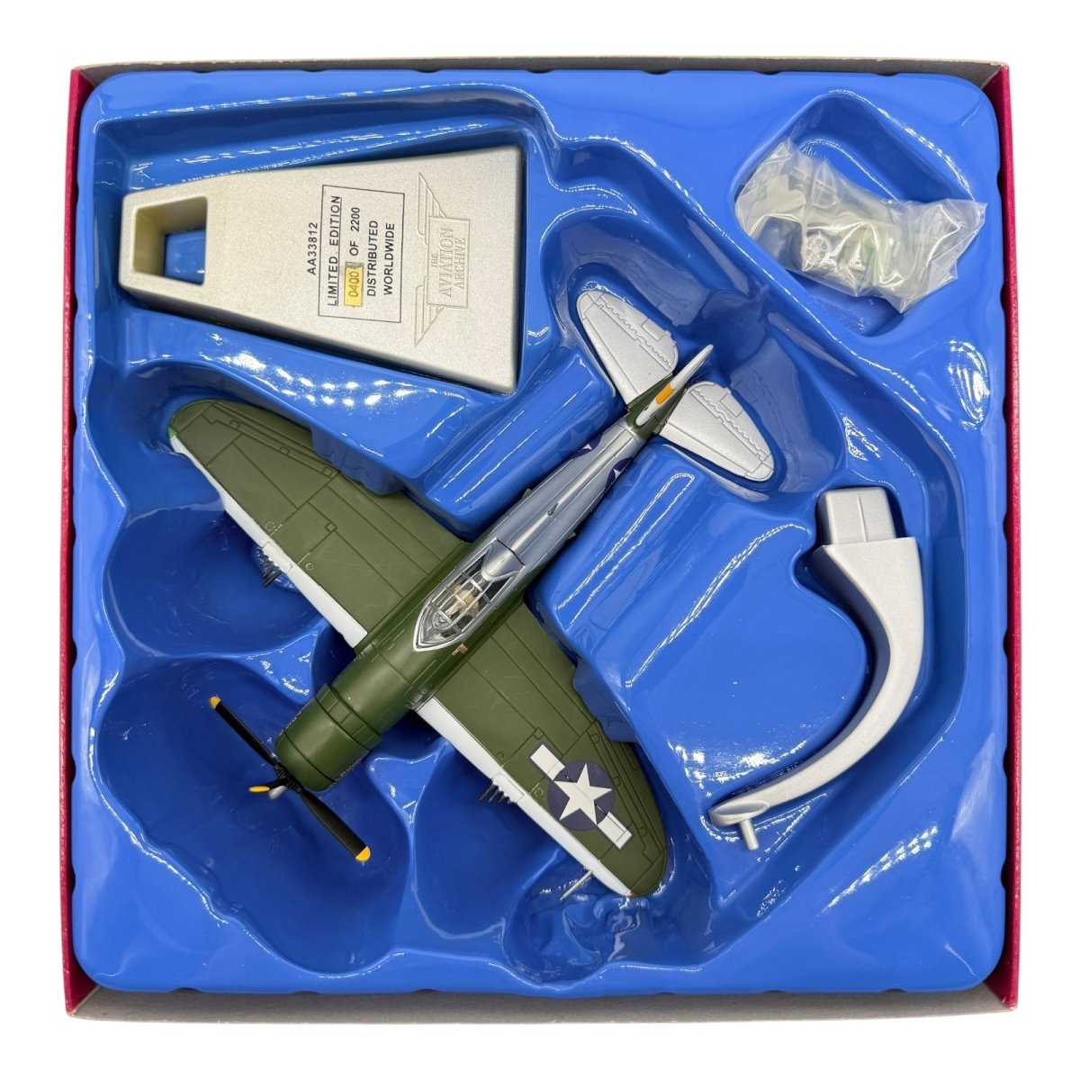 Corgi Aviation AA33812 1:72 Republic P - 47D Thunderbolt Daring Dottie III 1944 - Corgi