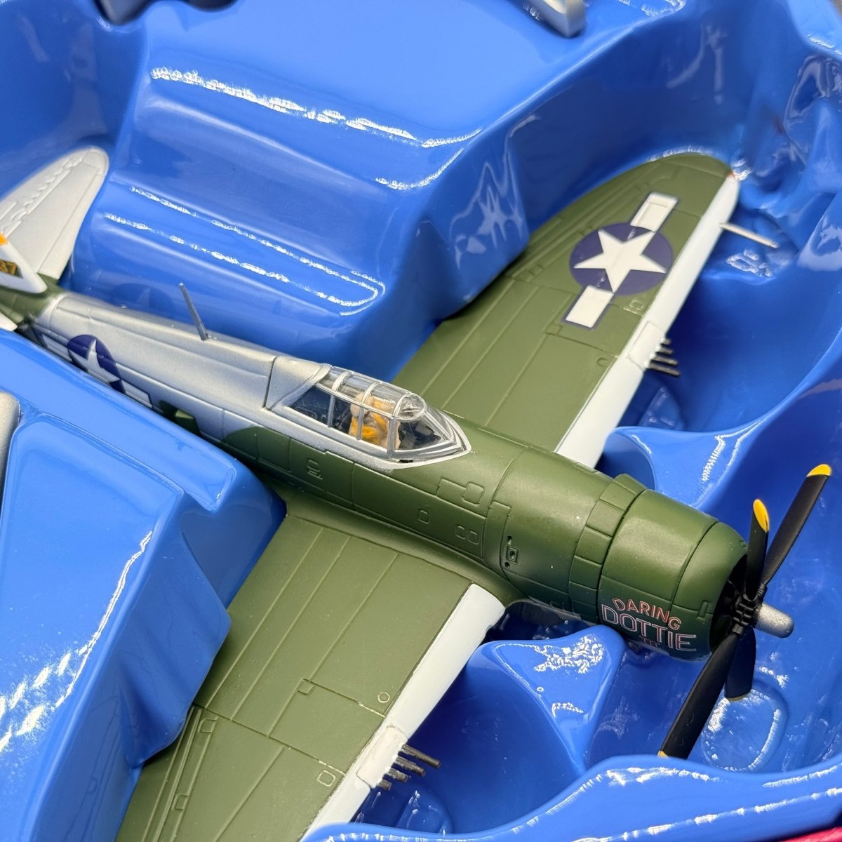 Corgi Aviation AA33812 1:72 Republic P - 47D Thunderbolt Daring Dottie III 1944 - Corgi