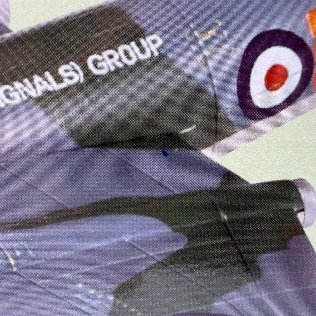 Corgi Aviation AA34703 1:72 Canberra B.2, 98 Sqn RAF Cottesmore 1970 Diecast - Corgi