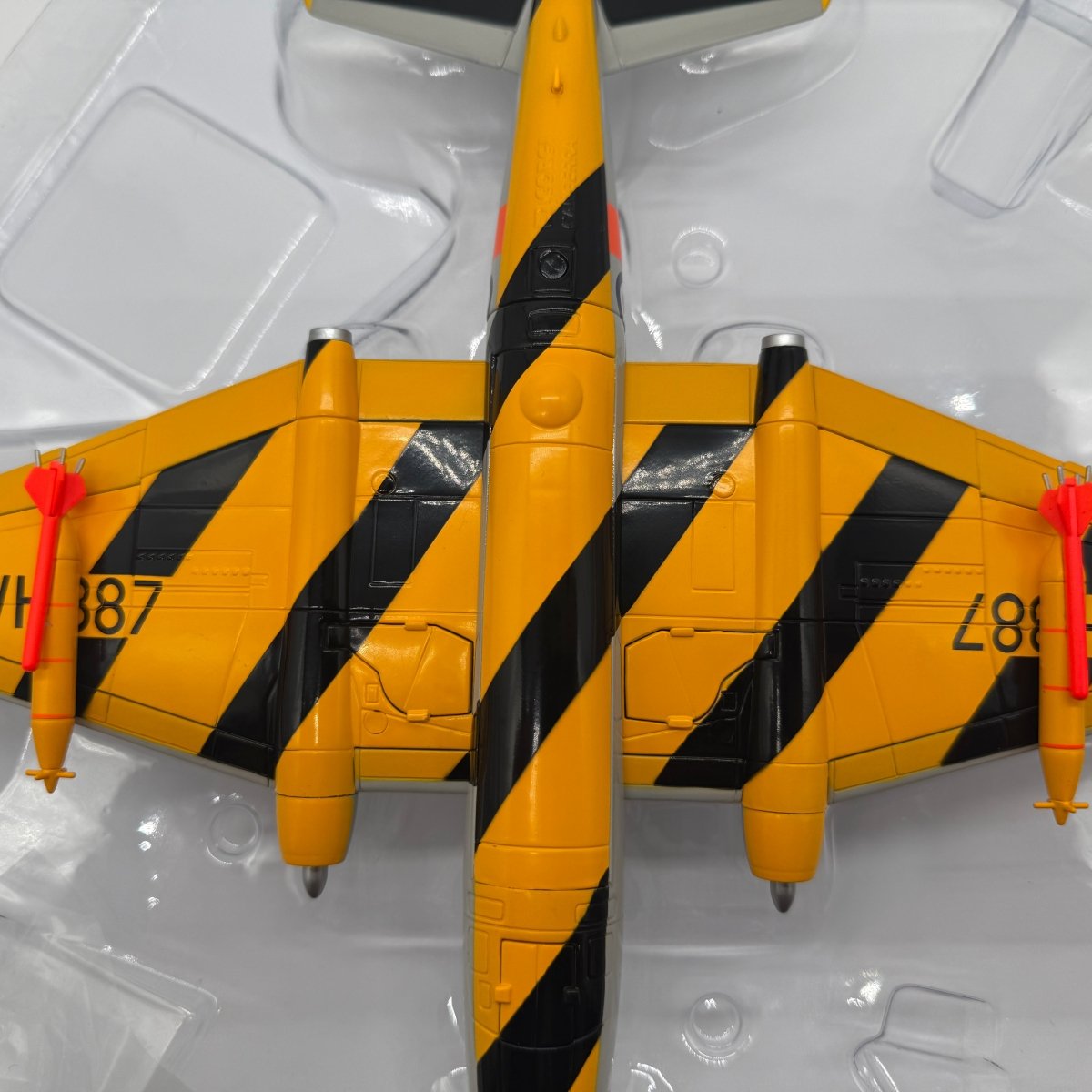 Corgi Aviation AA34707 1:72 Canberra TT.Mk 18 RN Yeovilton - Corgi