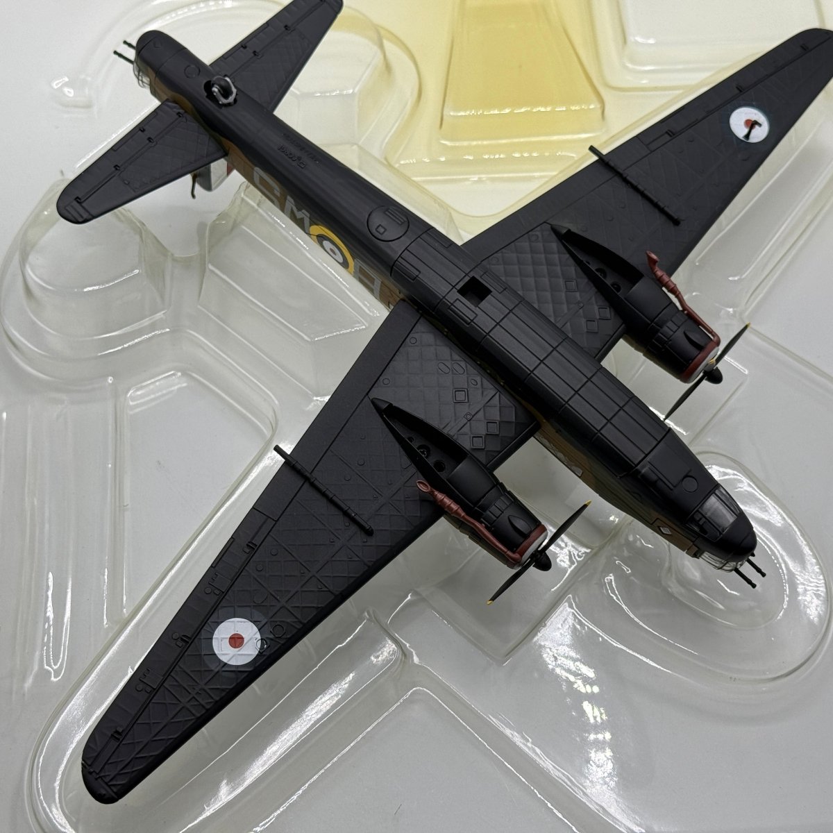 Corgi Aviation AA34801 1:72 Vickers Wellington Mk I RAF No.9 Sqn - Corgi