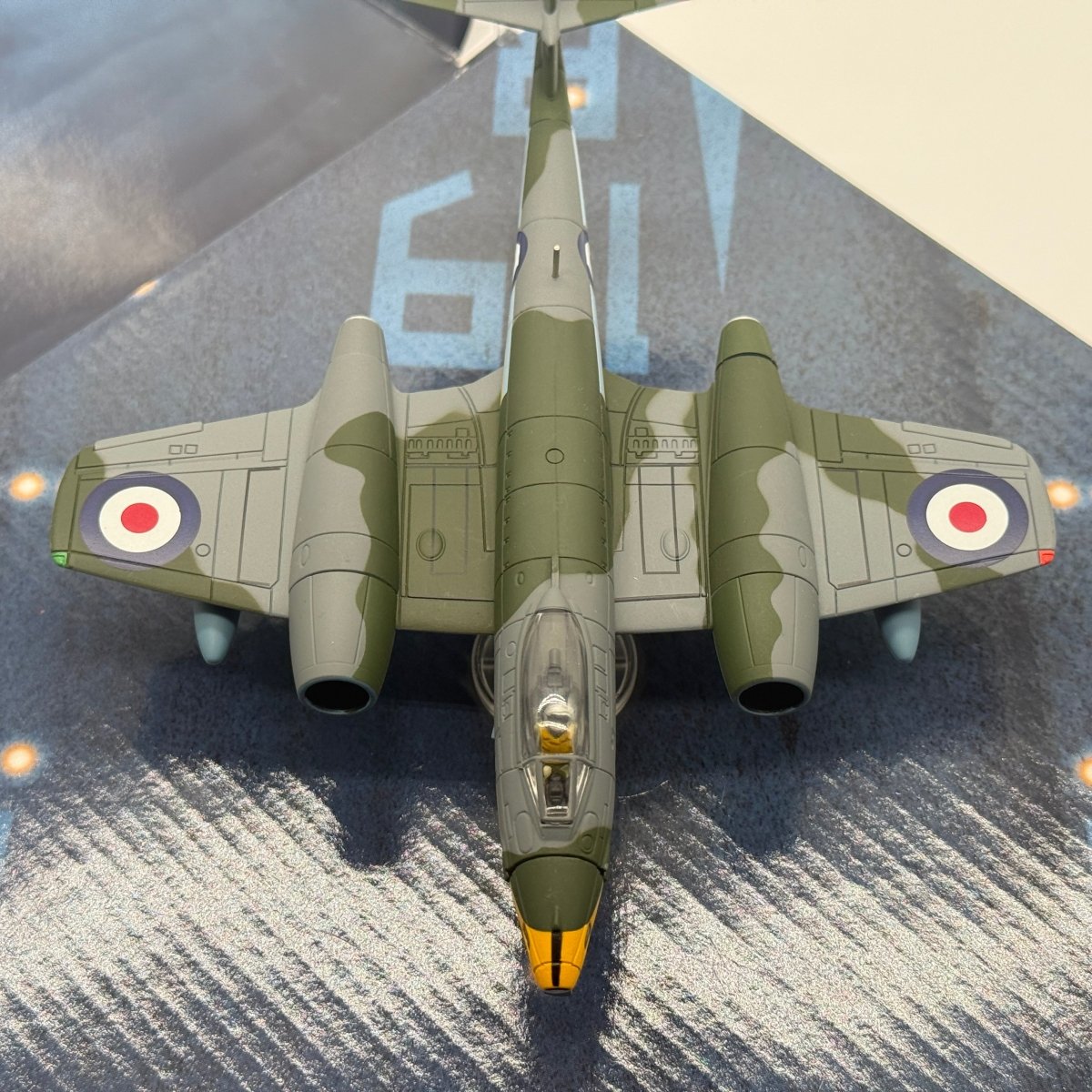 Corgi Aviation AA35005 1:72 Meteor F.Mk 9 RAF Nicosia - Corgi