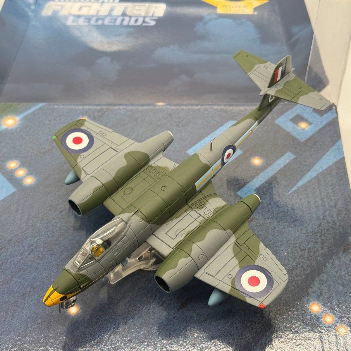 Corgi Aviation AA35005 1:72 Meteor F.Mk 9 RAF Nicosia - Corgi
