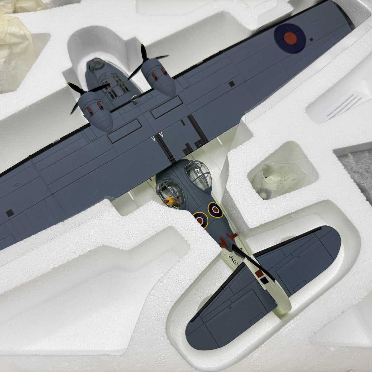 Corgi Aviation AA36103 1:72 Catalina Mk IVA Rescue Diorama - Corgi