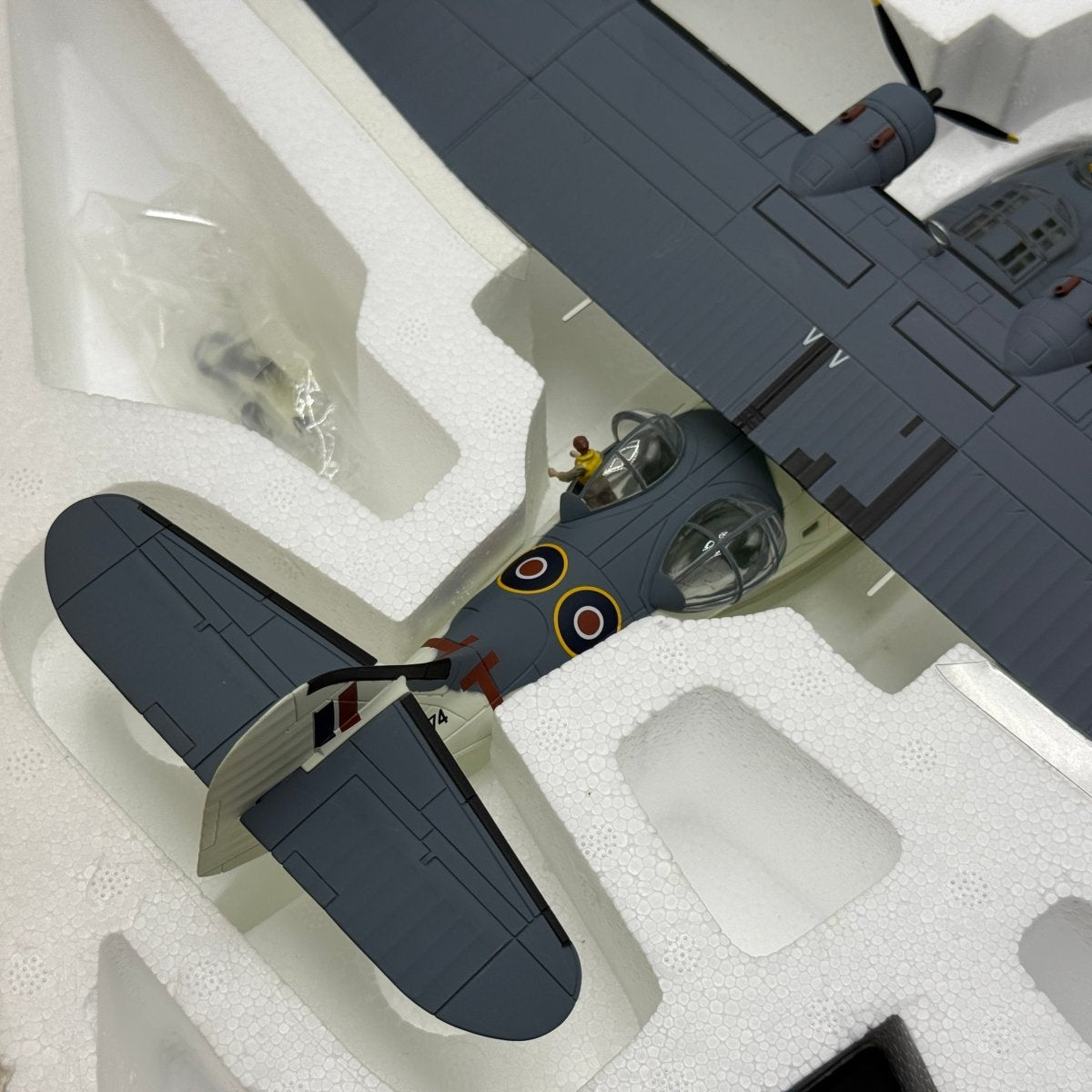 Corgi Aviation AA36103 1:72 Catalina Mk IVA Rescue Diorama - Corgi