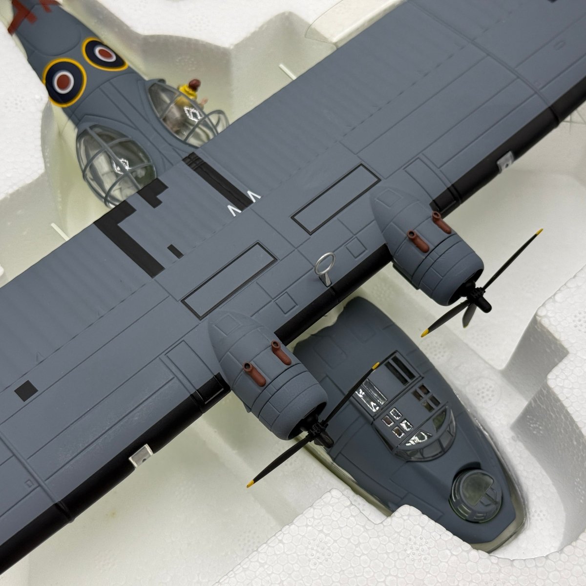 Corgi Aviation AA36103 1:72 Catalina Mk IVA Rescue Diorama - Corgi