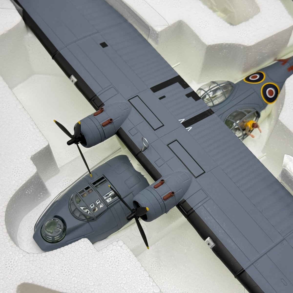 Corgi Aviation AA36103 1:72 Catalina Mk IVA Rescue Diorama - Corgi