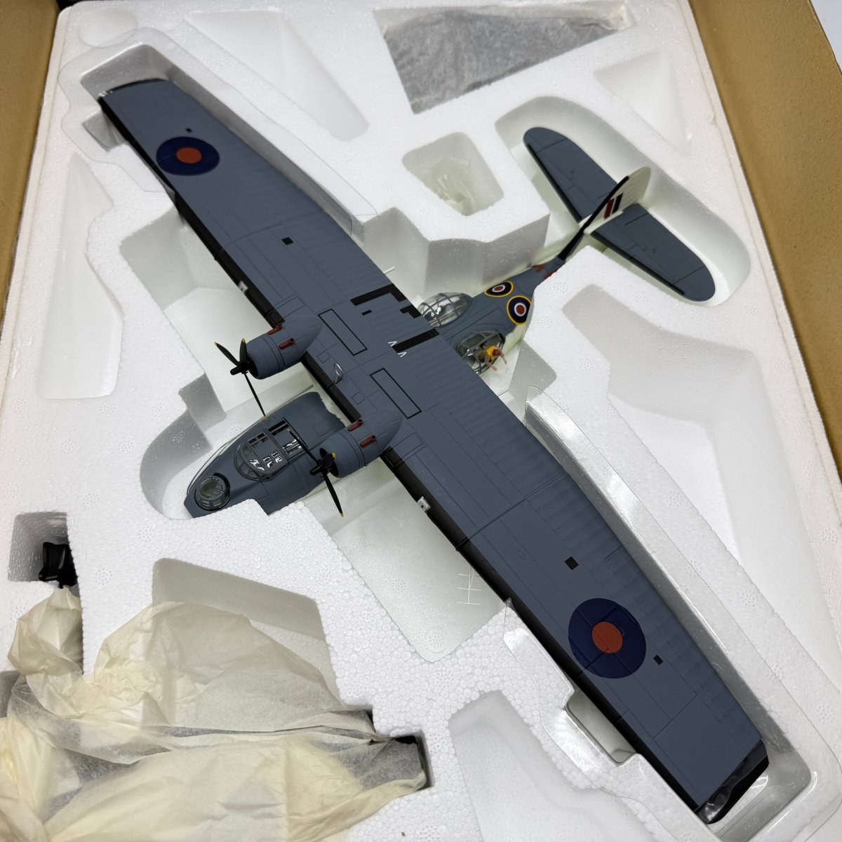 Corgi Aviation AA36103 1:72 Catalina Mk IVA Rescue Diorama - Corgi