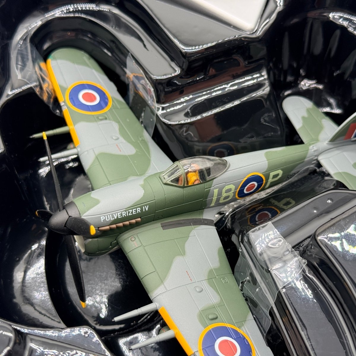 Corgi Aviation AA36512 1:72 Hawker Typhoon Mk I RAF 245 Sqn - The Collectables Vault