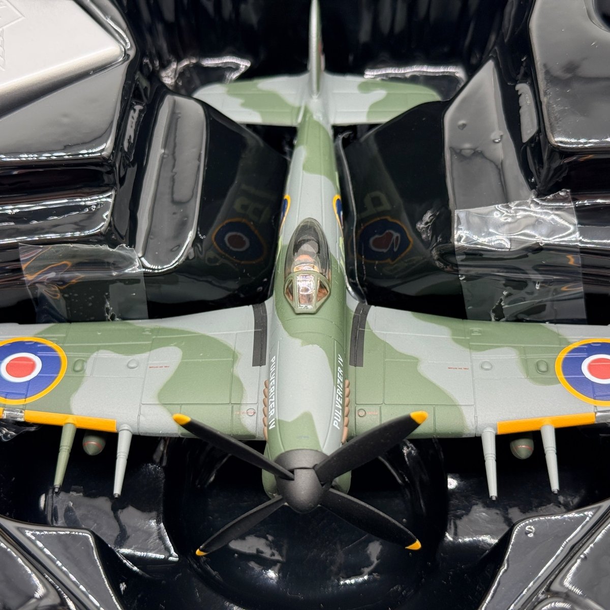 Corgi Aviation AA36512 1:72 Hawker Typhoon Mk I RAF 245 Sqn - The Collectables Vault