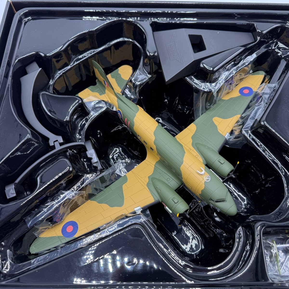 Corgi Aviation AA38204 1:72 Douglas C - 47 Skytrain RAF No.267 Pegasus Sqn - Corgi