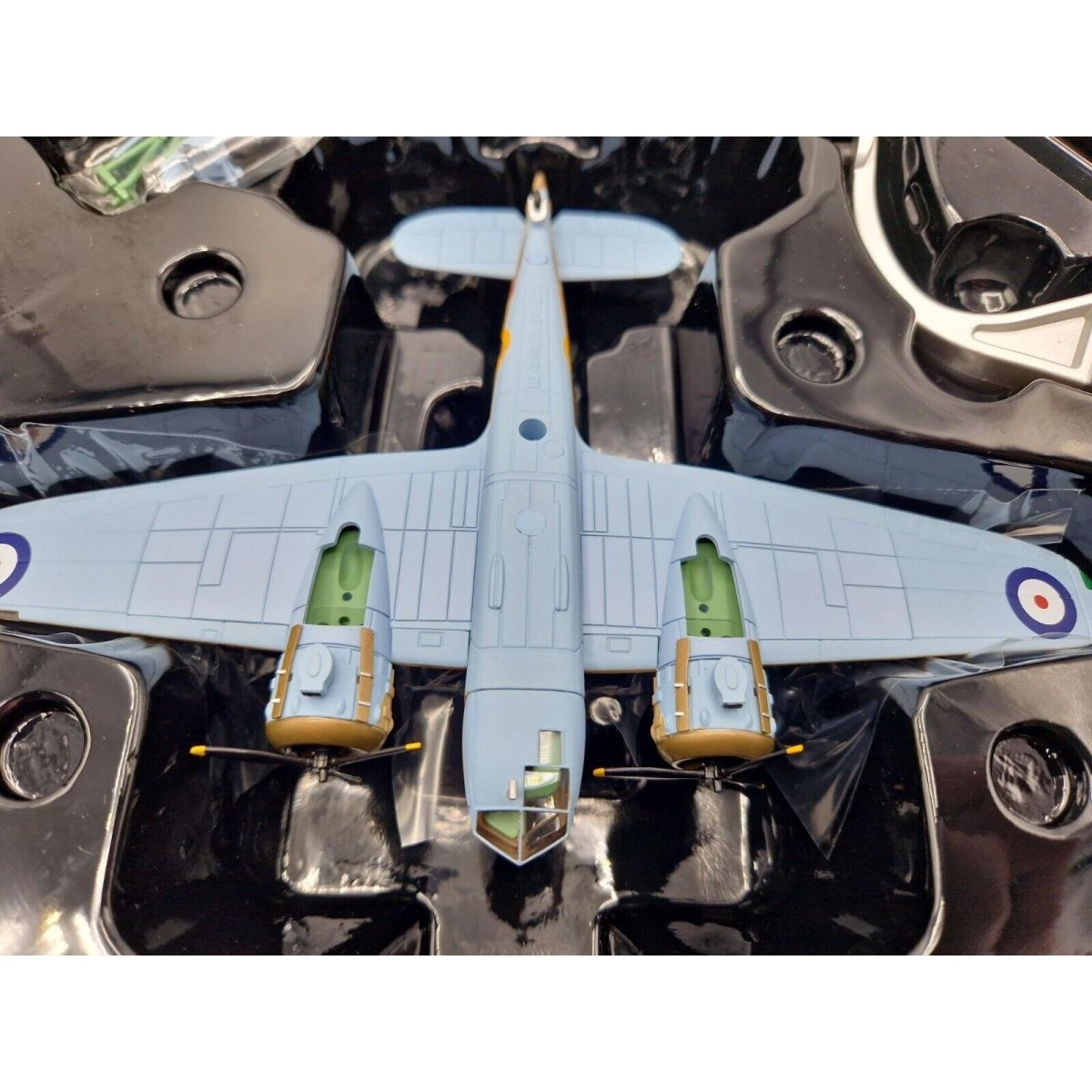 Corgi Aviation Archive 1:72 Bristol Blenheim MkI, 211 Sqn RAF Paramythia Greece 1940 AA38404 - Corgi