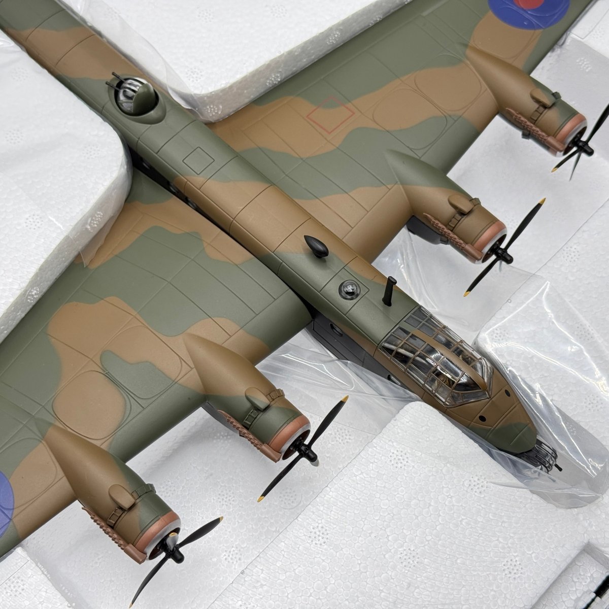Corgi Aviation AA39501 1:72 Stirling B.Mk I 'MacRoberts Reply' - Corgi