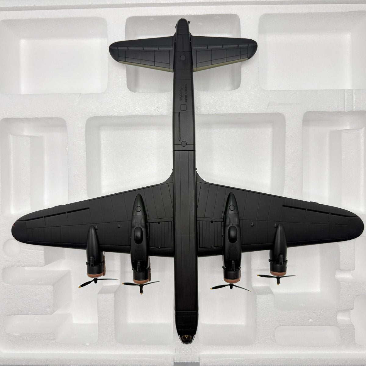 Corgi Aviation AA39501 1:72 Stirling B.Mk I 'MacRoberts Reply' - Corgi
