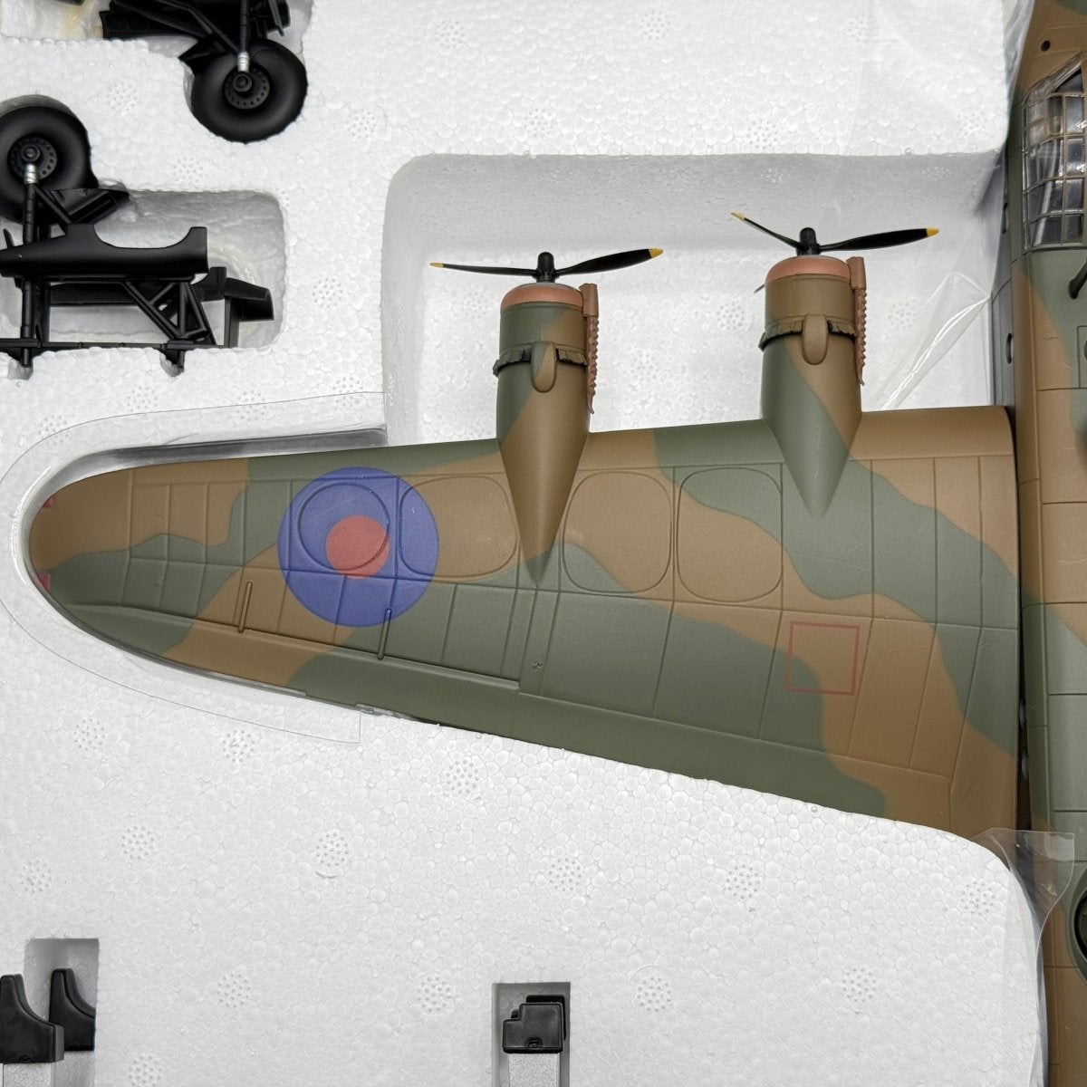 Corgi Aviation AA39501 1:72 Stirling B.Mk I 'MacRoberts Reply' - Corgi