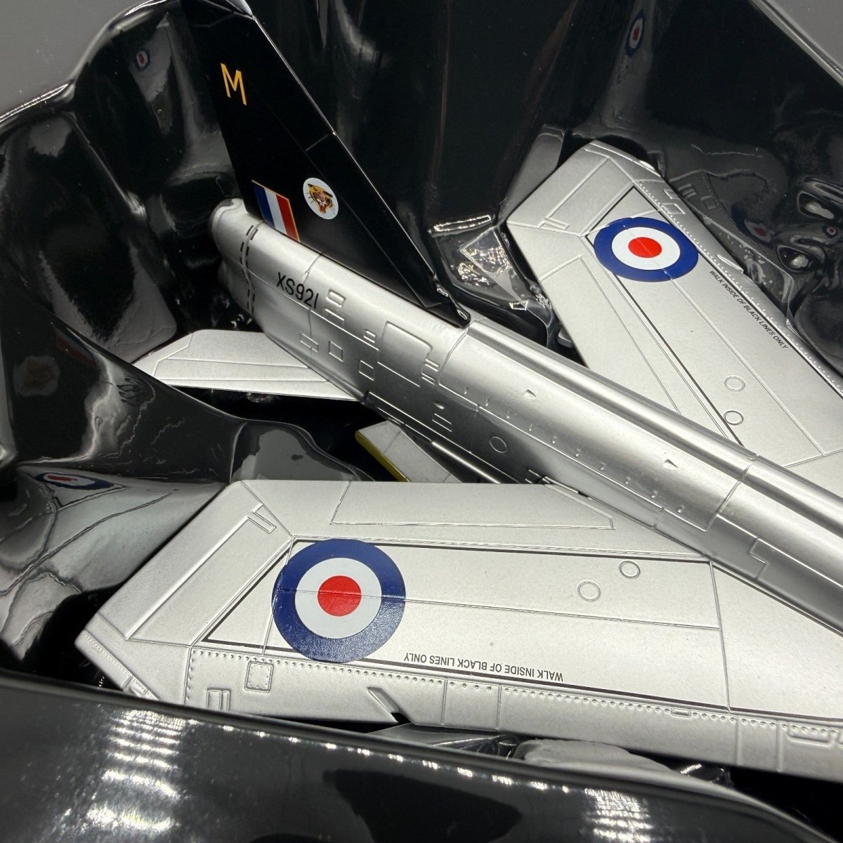 Corgi Aviation Archive 1:72 AA32312 Lightning F6, RAF 74 Sqn, Singapore 1969 - Corgi