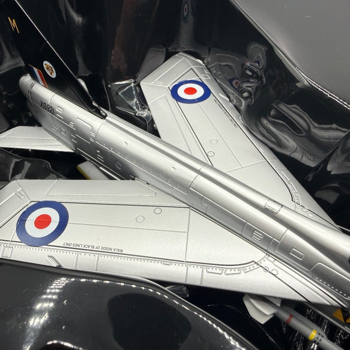 Corgi Aviation Archive 1:72 AA32312 Lightning F6, RAF 74 Sqn, Singapore 1969 - Corgi