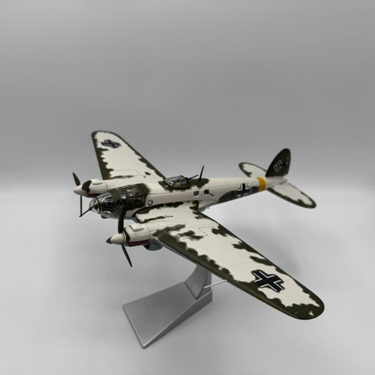 Corgi Aviation Archive 1:72 AA33713 Heinkel He111 H - 5 Legion Condor 1942 - 43 - Corgi