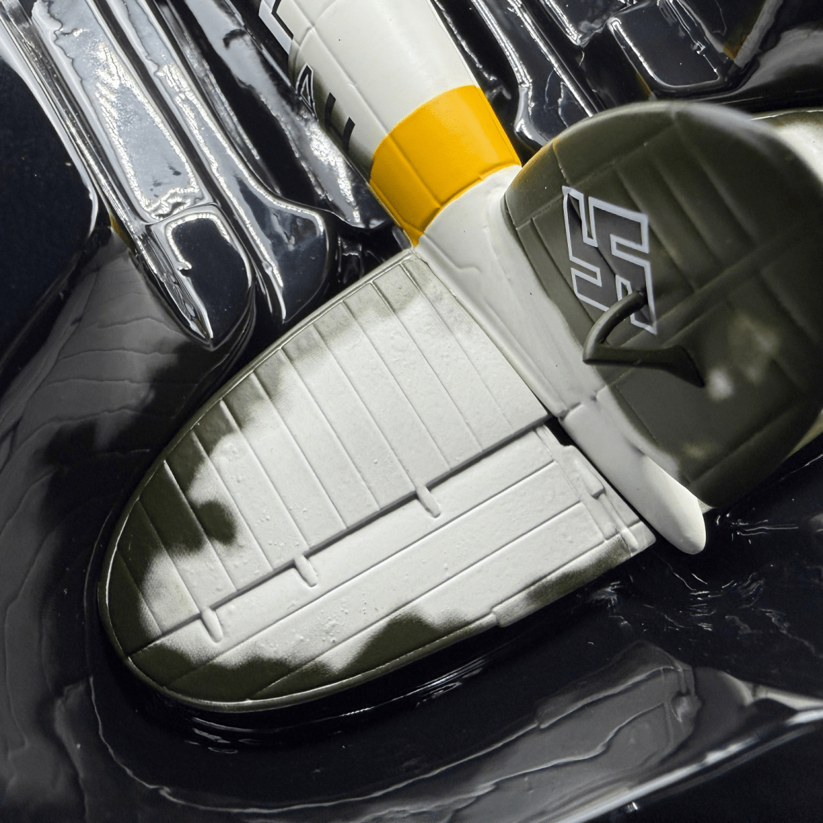 Corgi Aviation Archive 1:72 AA33713 Heinkel He111 H - 5 Legion Condor 1942 - 43 - Corgi