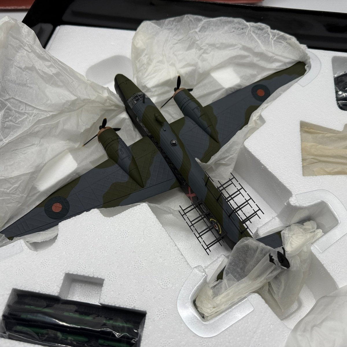 Corgi Aviation Archive 1:72 AA34804 Wellington MKVIII HX604, 221 Sqn - Corgi