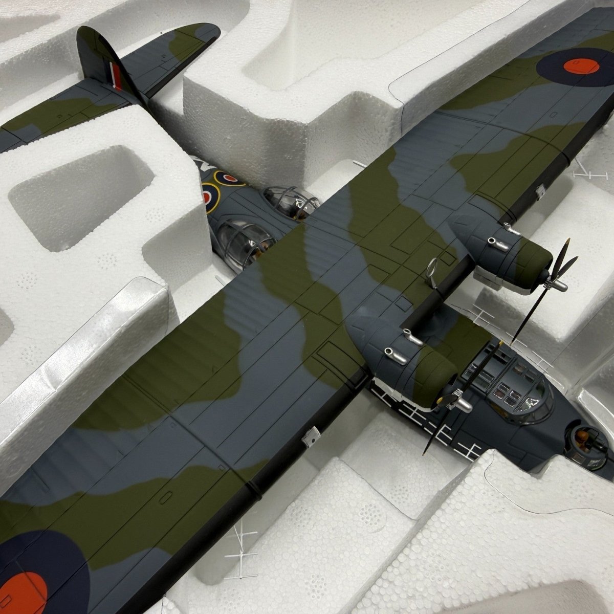 Corgi Aviation Archive 1:72 AA36101 Catalina MKIIA, 209 Sqn 1941 - Corgi