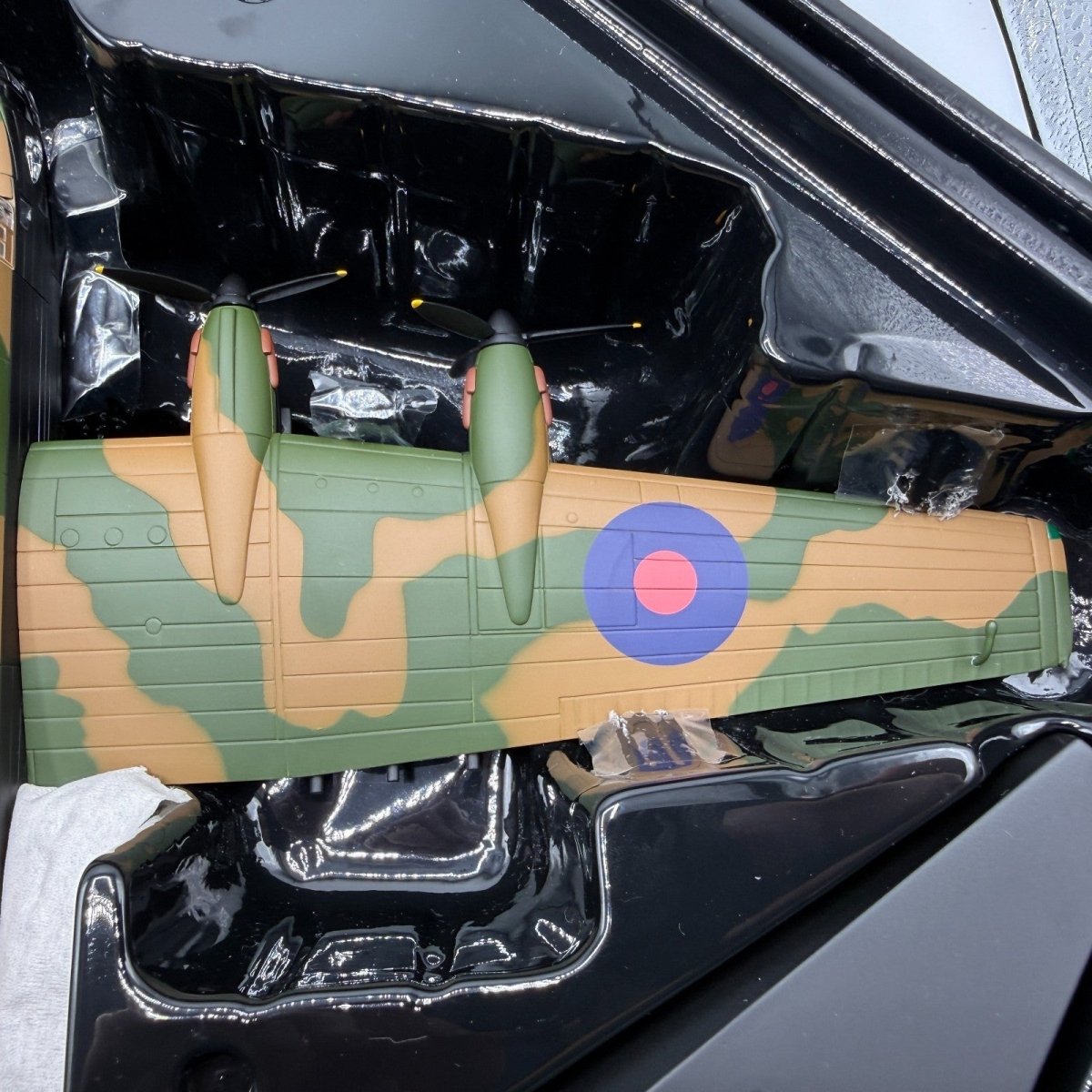 Corgi Aviation Archive 1:72 AA37201 Halifax B.MK.II Series 1, RAF 35 Sqn 1942 - Corgi