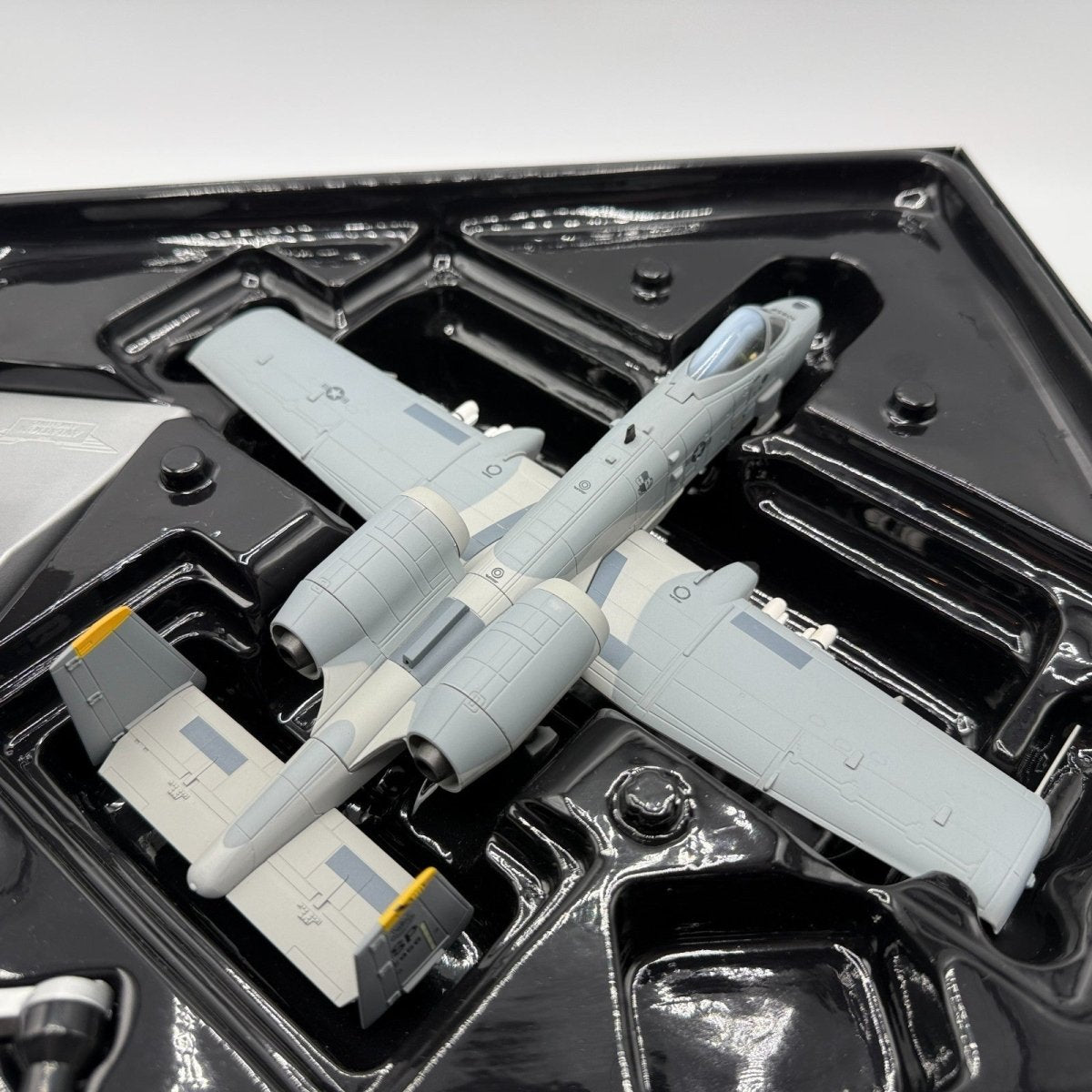 Corgi Aviation Archive 1:72 AA38001 A - 10A Thunderbolt II, 81st Fighter Sqn, USAF - Corgi