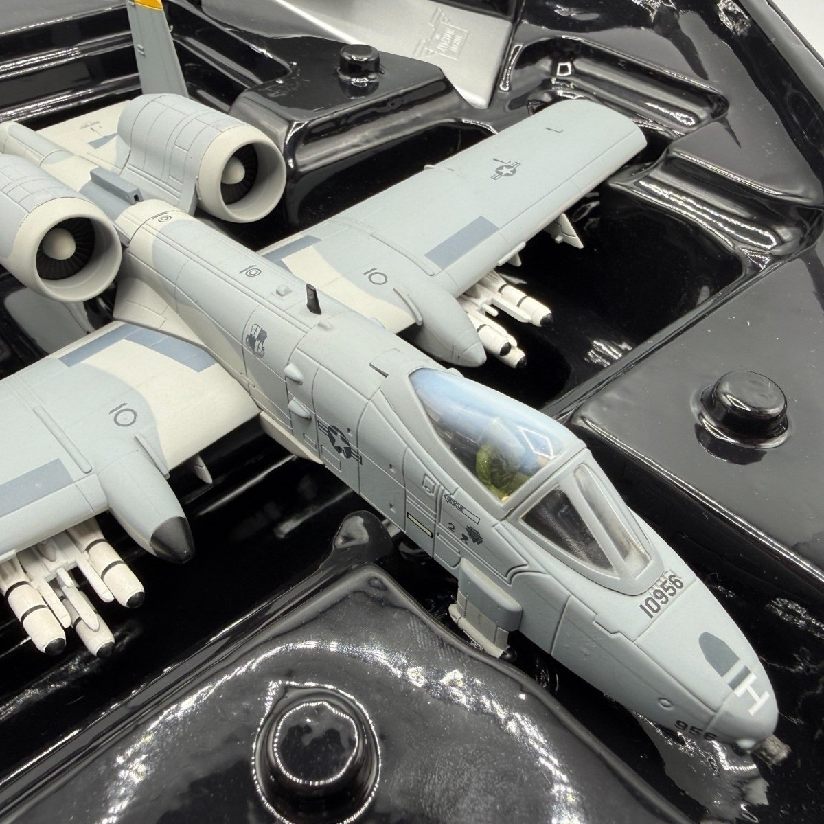 Corgi Aviation Archive 1:72 AA38001 A - 10A Thunderbolt II, 81st Fighter Sqn, USAF - Corgi