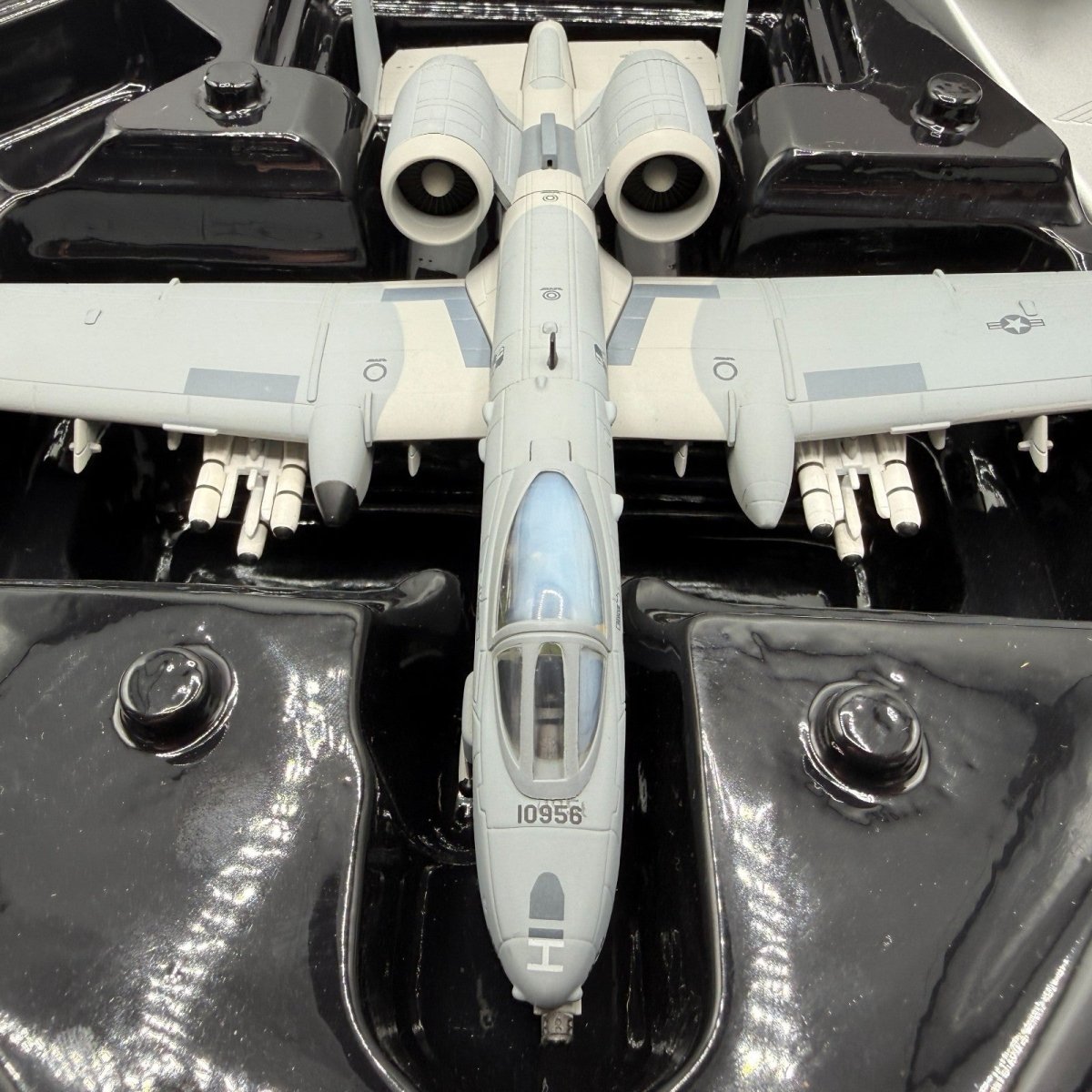 Corgi Aviation Archive 1:72 AA38001 A - 10A Thunderbolt II, 81st Fighter Sqn, USAF - Corgi