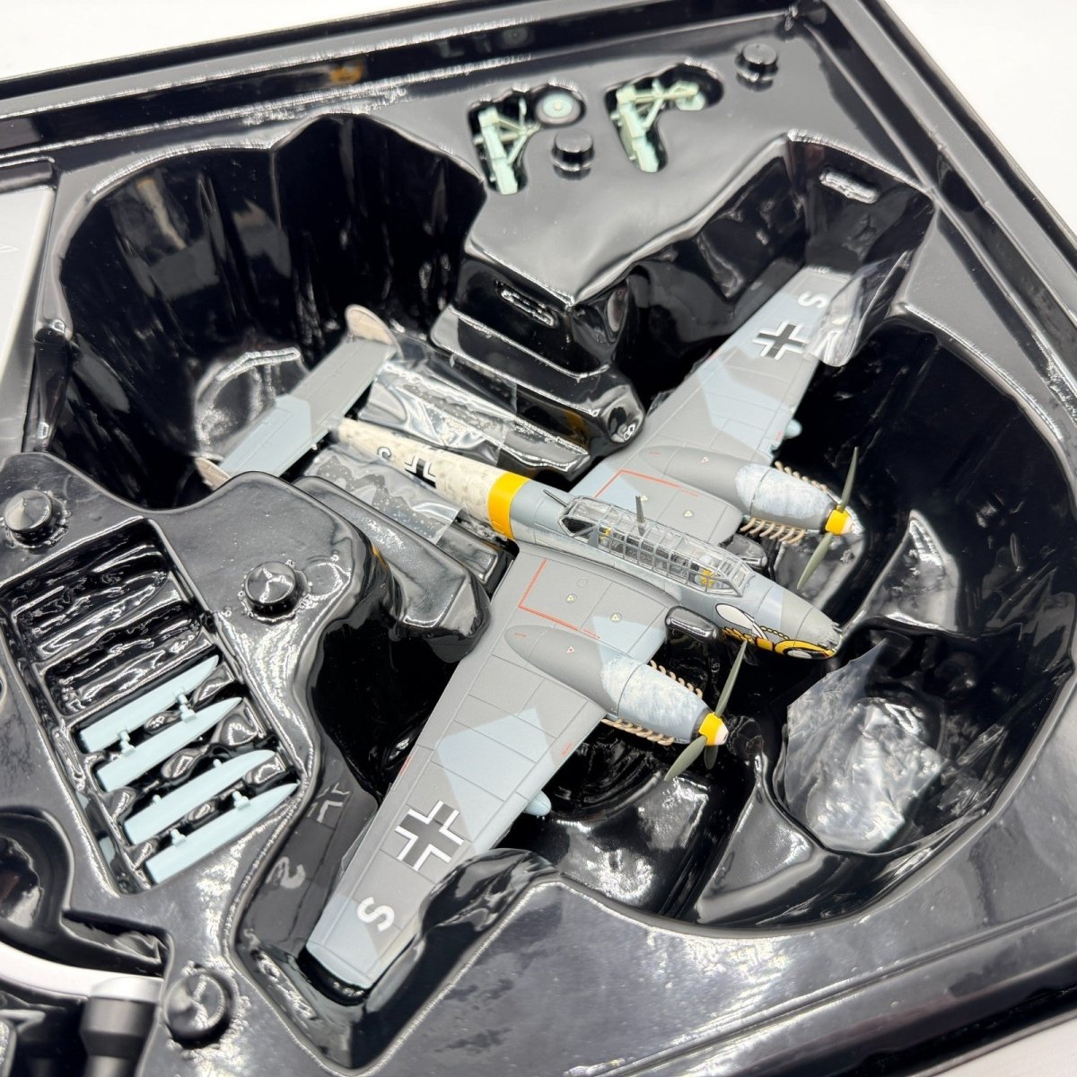 Corgi Aviation Archive 1:72 AA38506 Bf110 C - 4/B SKG210 Russian Front 1941 - Corgi