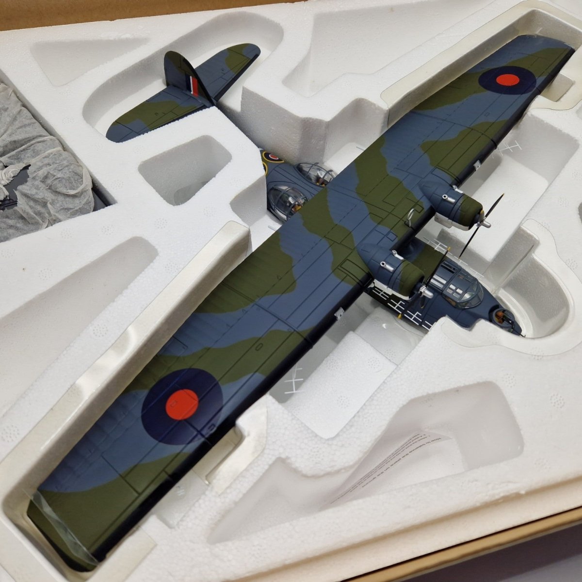 Corgi Aviation Archive 1:72 Catalina, 209 Sqn, Pembroke Dock AA36101 - Corgi