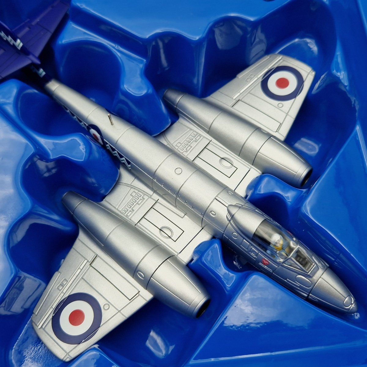 Corgi Aviation Archive 1:72 Gloster Meteor, No 500 Sqn, AA35001 - Corgi