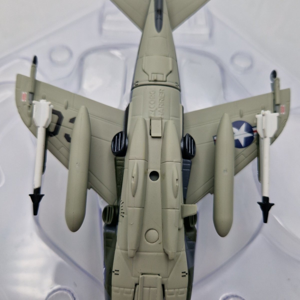 Corgi Aviation Archive 1:72 AV-8A Harrier USMC “Ace of Spades” AA32403