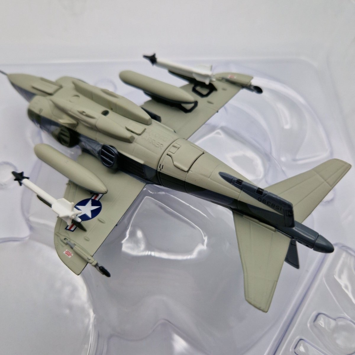 Corgi Aviation Archive 1:72 Hawker Siddeley AV - 8A Harrier, US Marine Corps, Diecast Aircraft AA32403 - Corgi