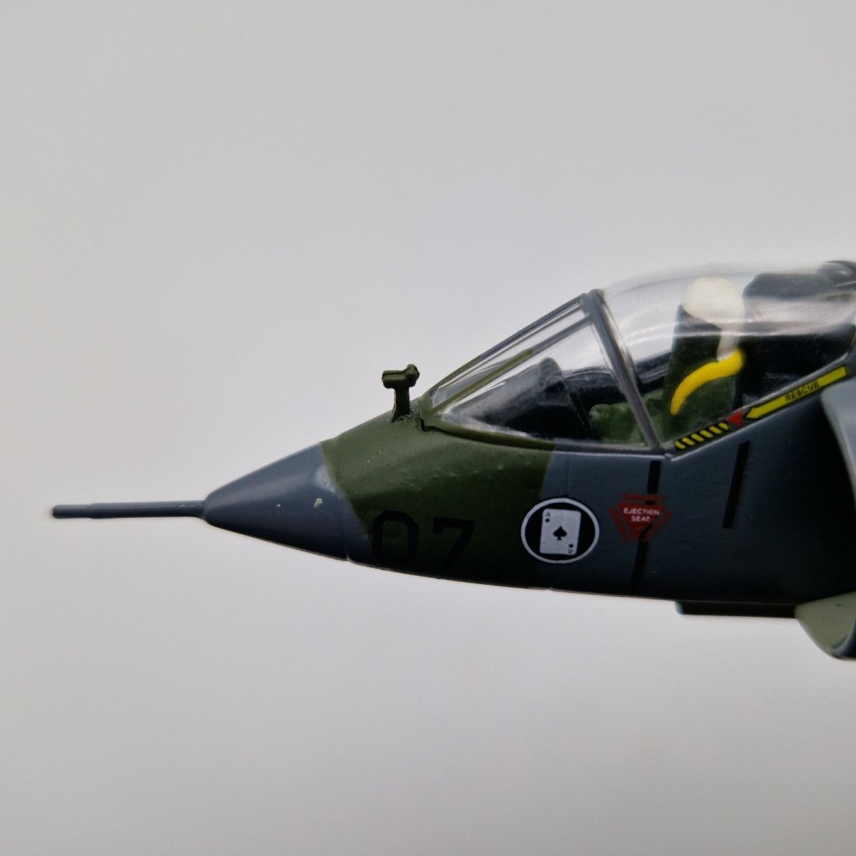 Corgi Aviation Archive 1:72 Hawker Siddeley AV - 8A Harrier, US Marine Corps, Diecast Aircraft AA32403 - Corgi