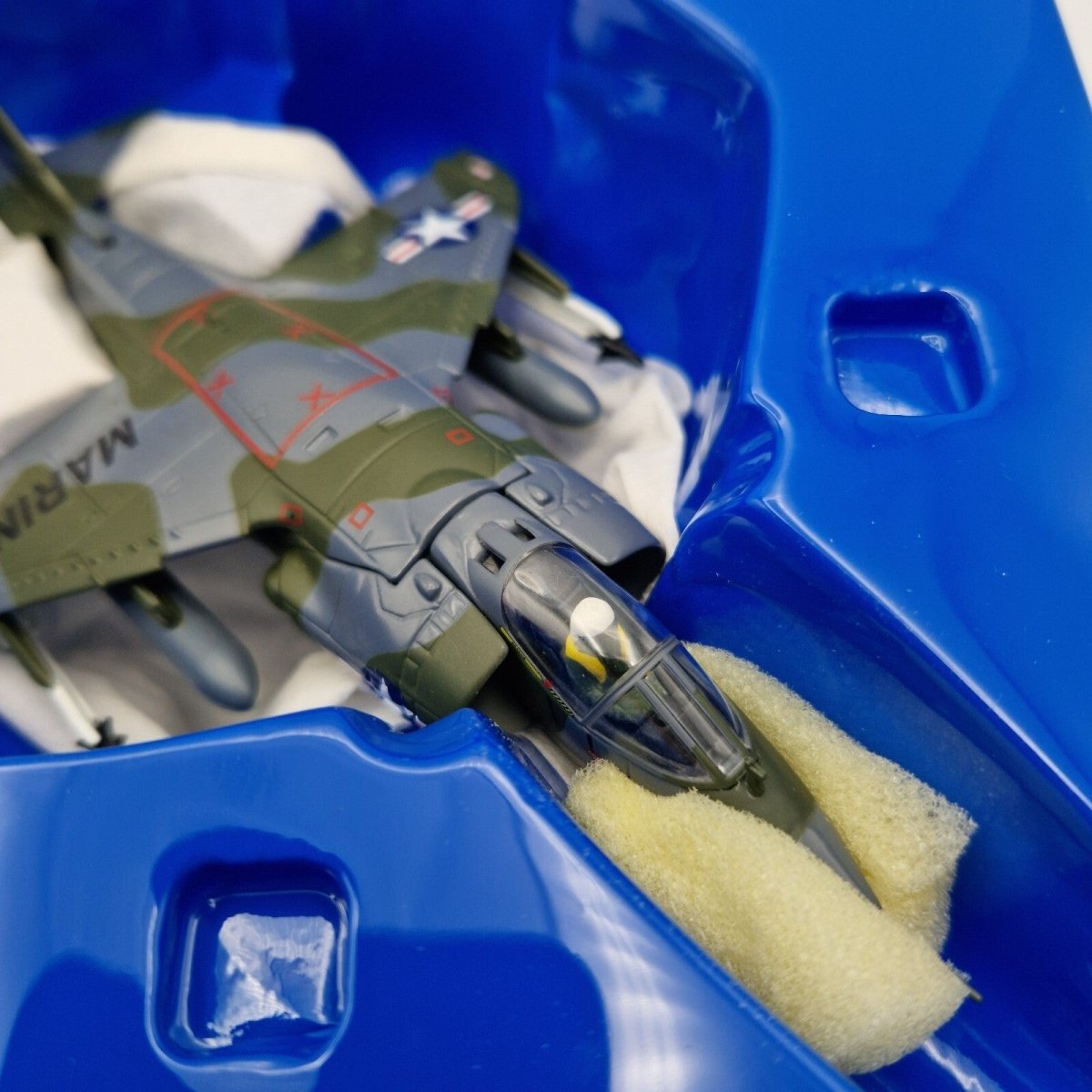Corgi Aviation Archive 1:72 Hawker Siddeley AV - 8A Harrier, US Marine Corps, Diecast Aircraft AA32403 - Corgi