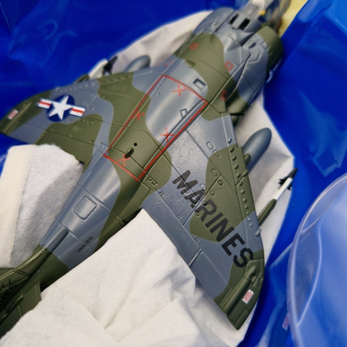 Corgi Aviation Archive 1:72 Hawker Siddeley AV - 8A Harrier, US Marine Corps, Diecast Aircraft AA32403 - Corgi