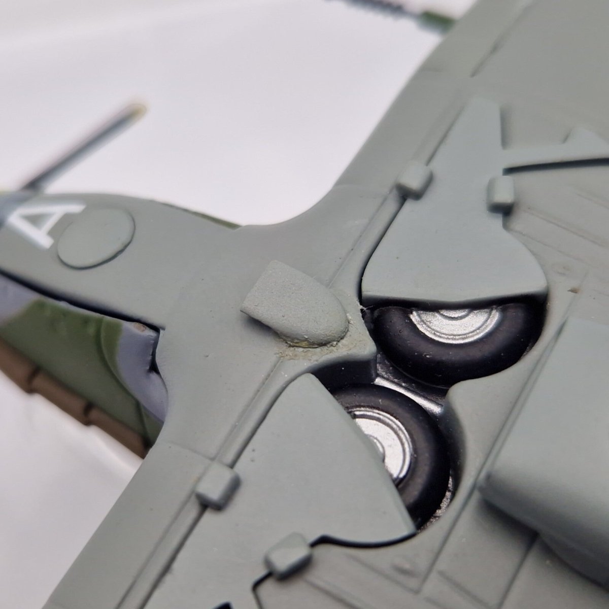 Corgi Aviation Archive 1:72 Hurricane MK.IIC, 43 Sqn RAF, Diecast Model AA39702A - Corgi