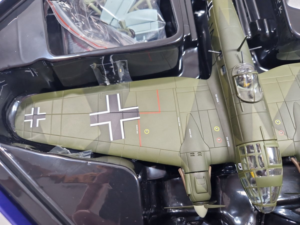 Corgi Aviation Archive 1:72 Heinkel HE111 H - 2 'The Humbie Heinkel' October 1939 AA33717 - Corgi