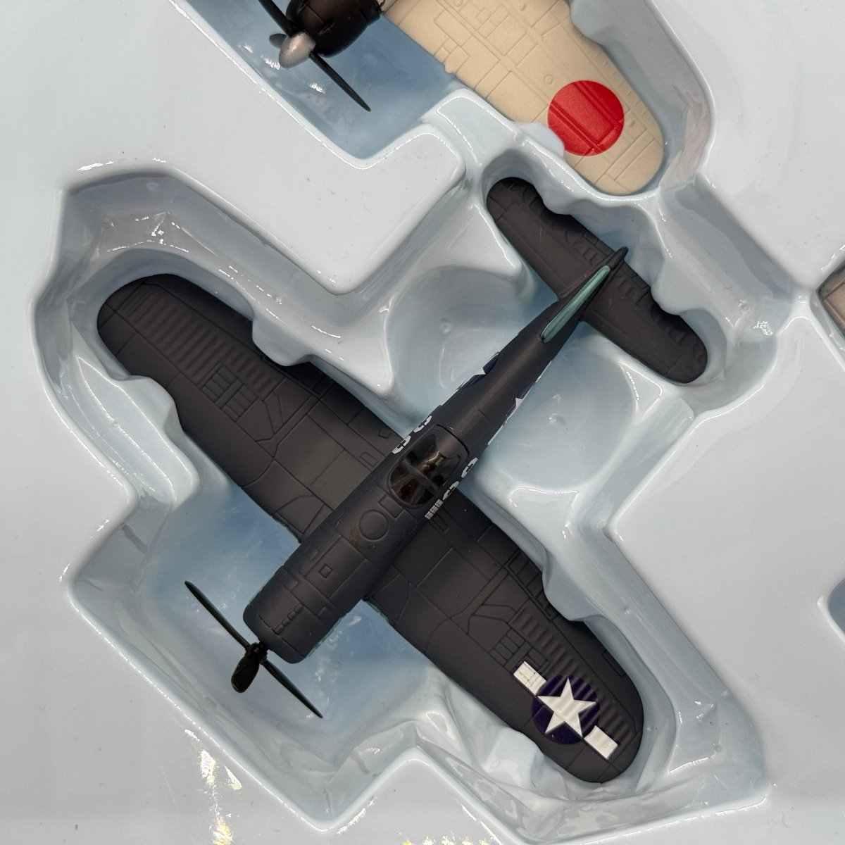 Corgi CSFS01006 Fighter Scramble Spitfire Zero P-51D Mustang Bf 109 P-38 Lightning F4U Corsair 6-Plane Set - Corgi
