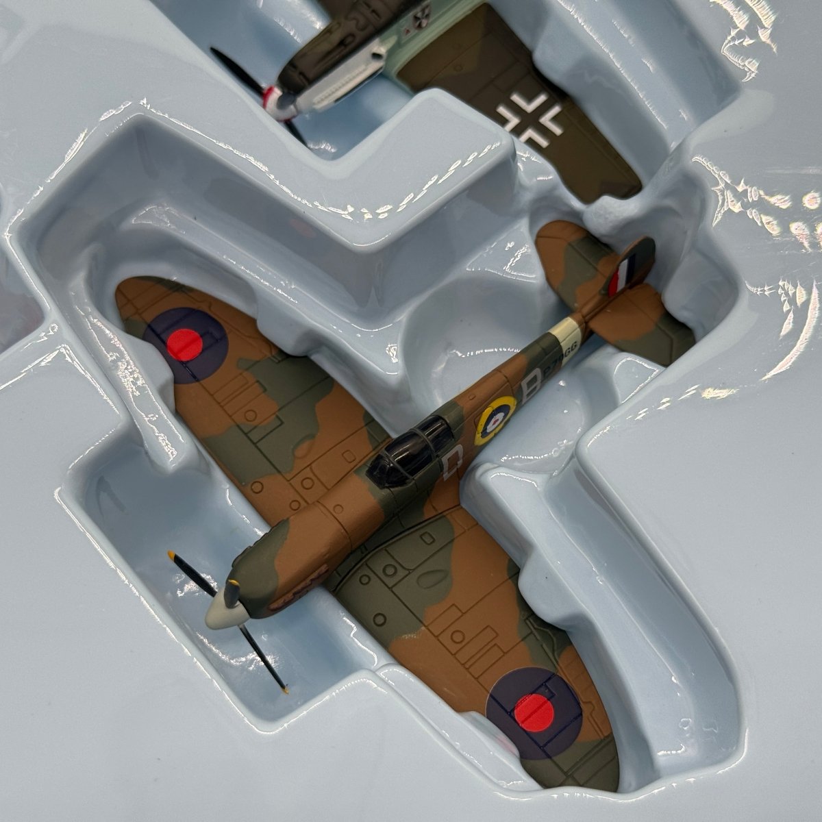 Corgi CSFS01006 Fighter Scramble Spitfire Zero P-51D Mustang Bf 109 P-38 Lightning F4U Corsair 6-Plane Set - Corgi