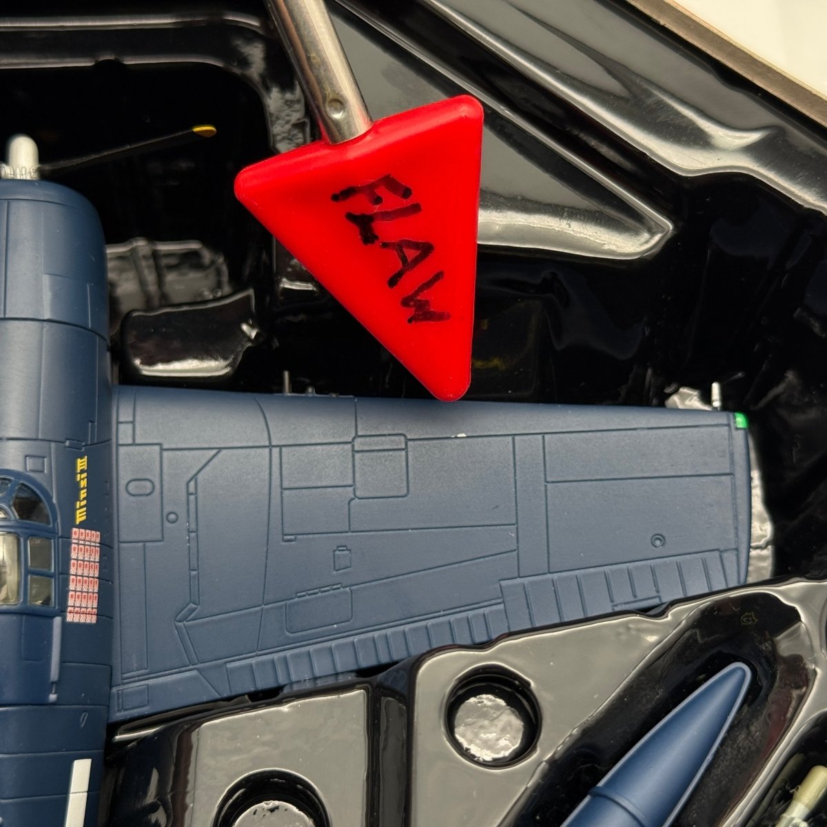Corgi PR99402 1:72 Grumman F6F-5 Hellcat Minsi III David McCampbell USS Essex 1944 - Corgi