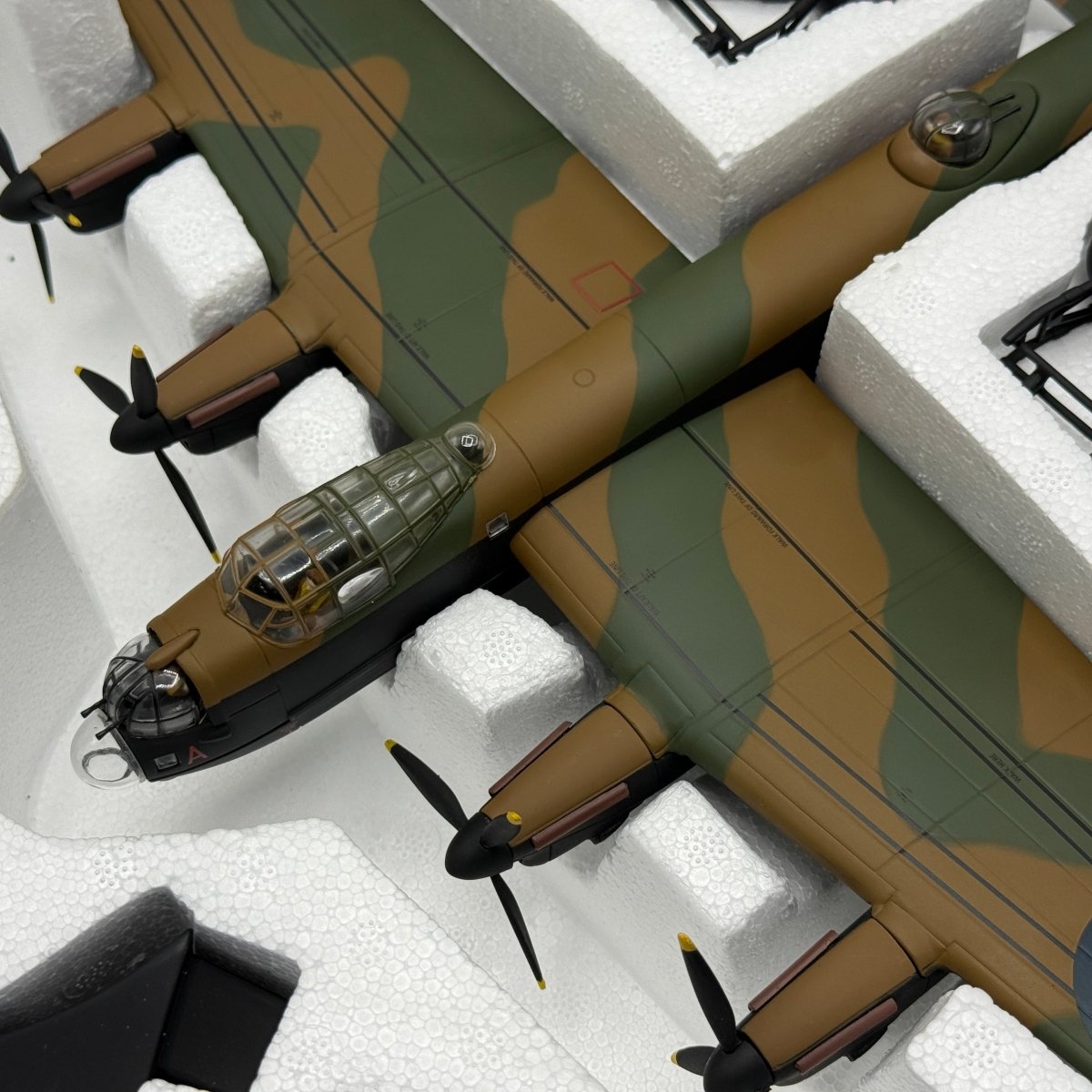 Corgi US32622F 1:72 Avro Lancaster RCAF No.419 Sqn Mynarski VC VR-A *ISSUES* - Corgi