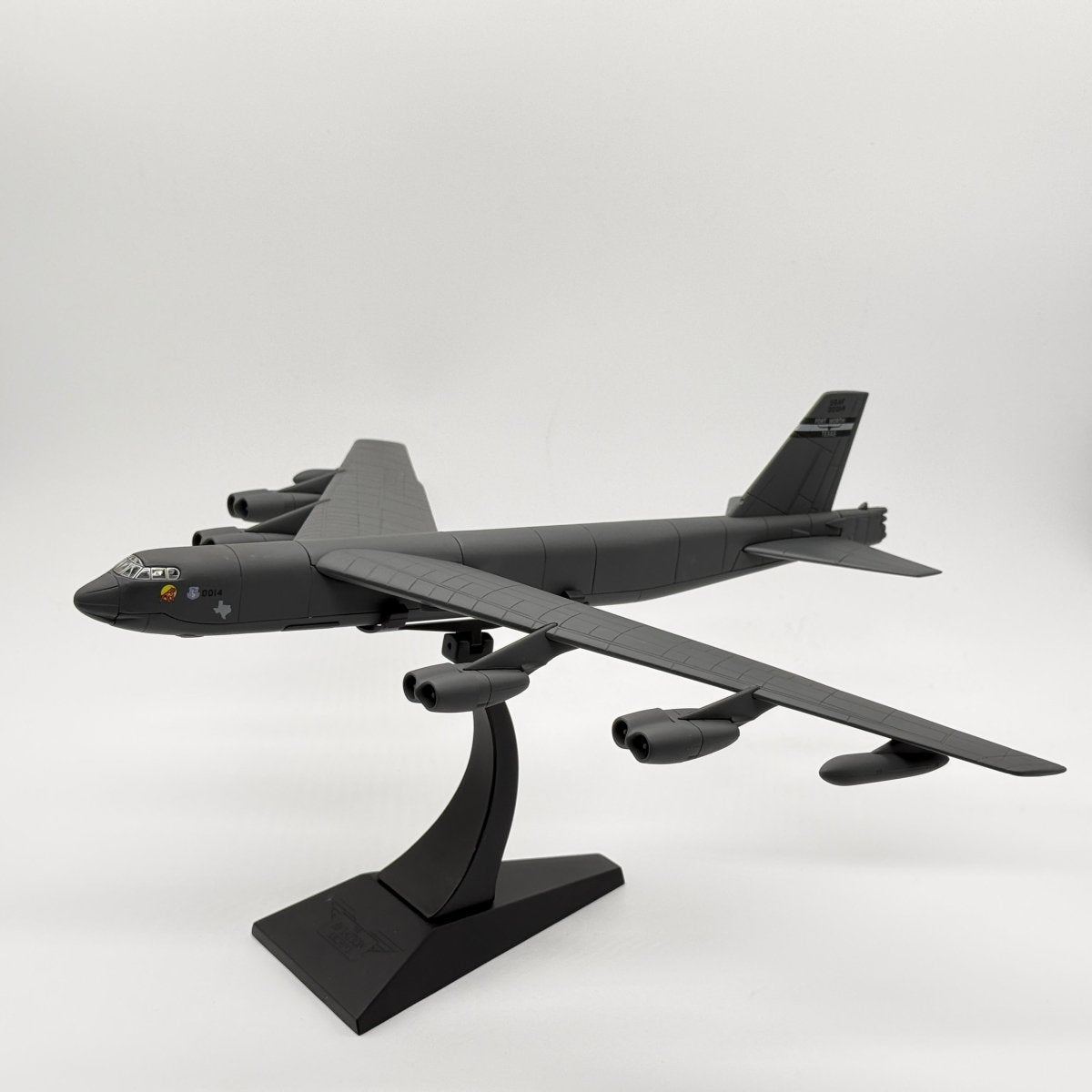 Corgi US33508 1:144 Boeing B-52H Stratofortress USAF SAC 7th BW 1990 - Corgi