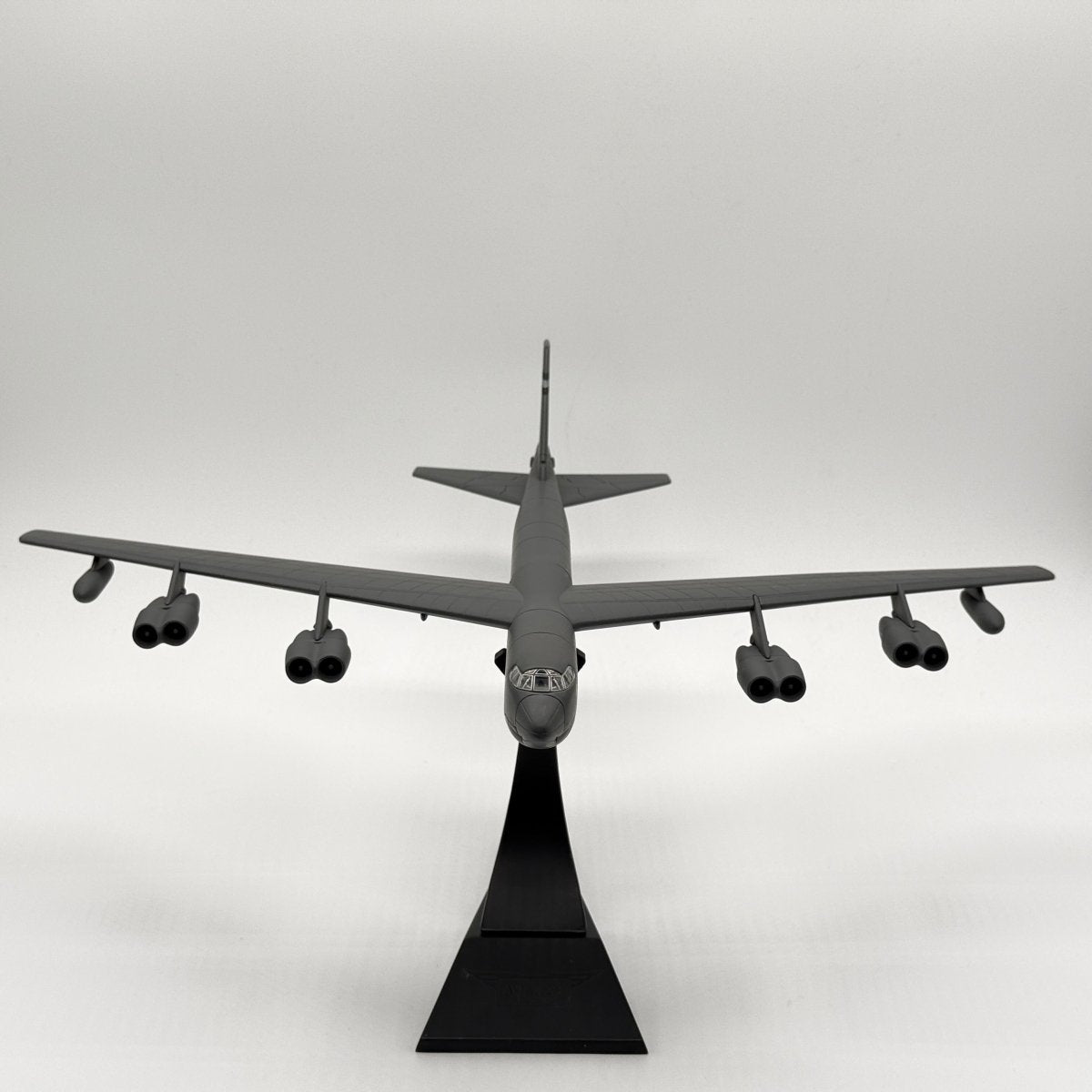 Corgi US33508 1:144 Boeing B-52H Stratofortress USAF SAC 7th BW 1990 - Corgi