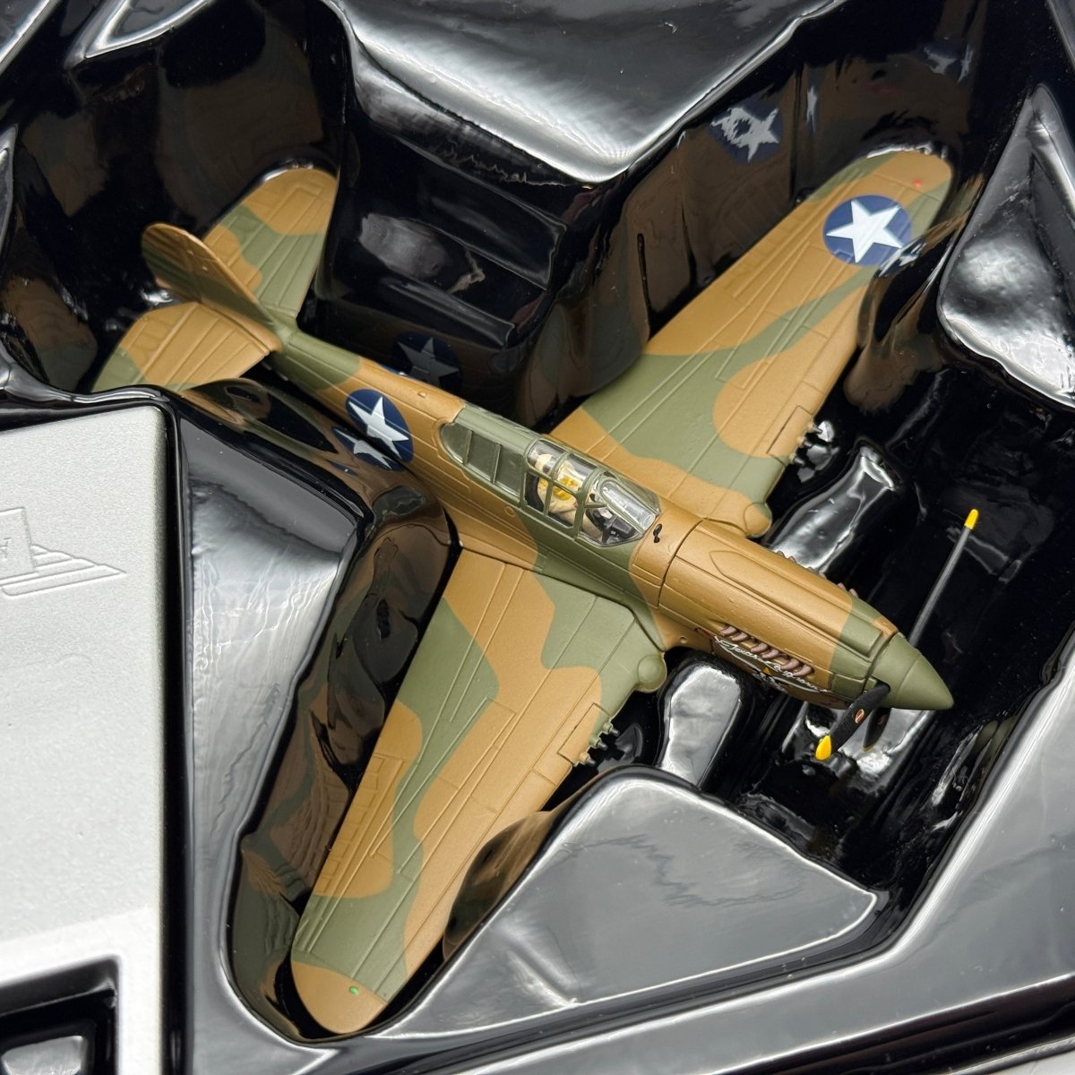 Corgi US35213 1:72 Curtiss P - 40E Warhawk USAAF 49th FG Texas Longhorn - Corgi