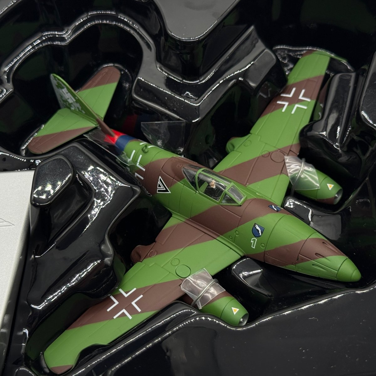 Corgi US35705 1:72 Messerschmitt Me 262A Luftwaffe III./JG 7 Green 1 Rudolf Sinner Germany 1945 - Corgi