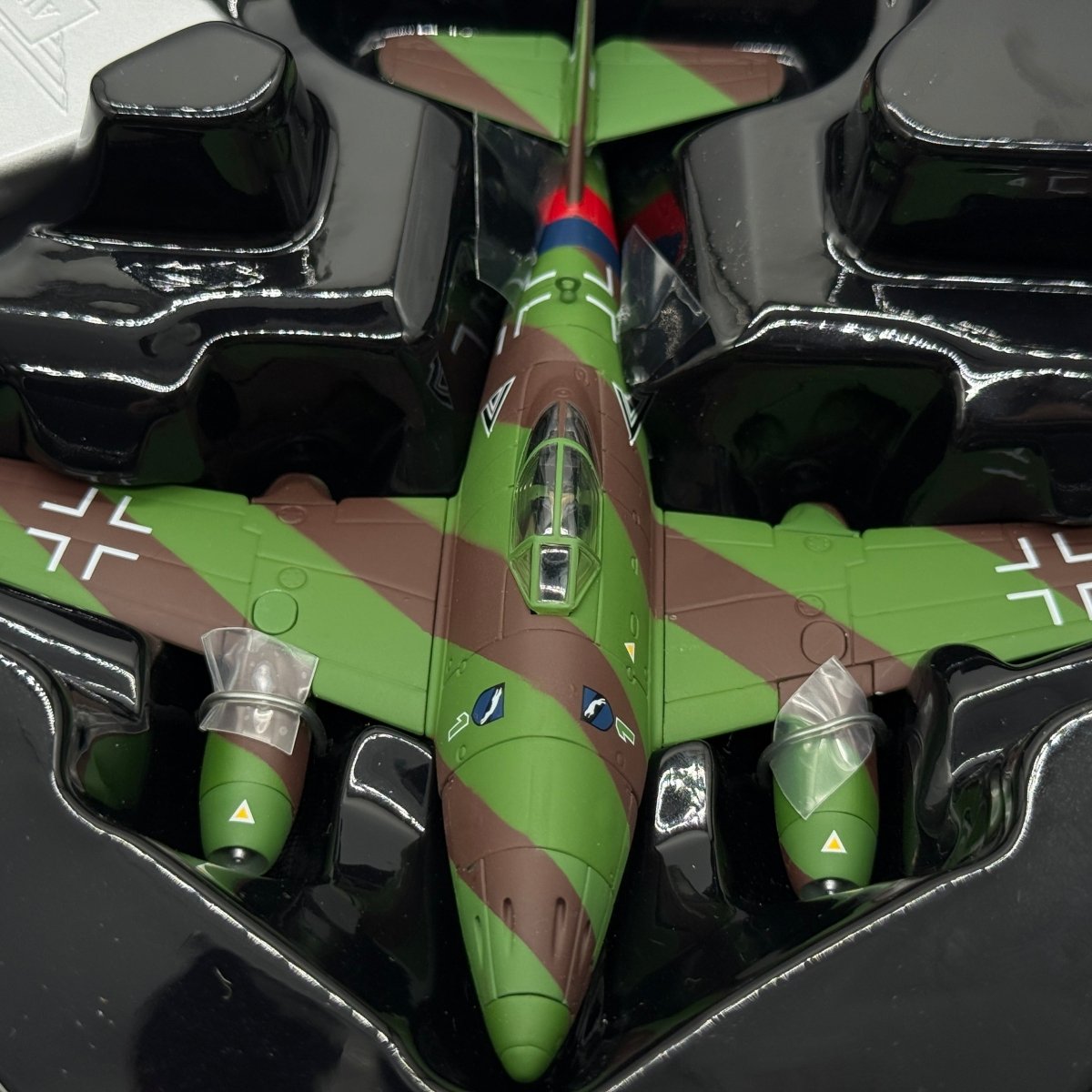 Corgi US35705 1:72 Messerschmitt Me 262A Luftwaffe III./JG 7 Green 1 Rudolf Sinner Germany 1945 - Corgi