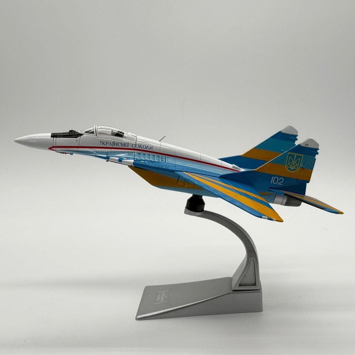 Corgi US37505 1:72 Mikoyan MiG-29 Fulcrum-C Ukrainian Falcons RIAT RAF Fairford 1997 - Corgi