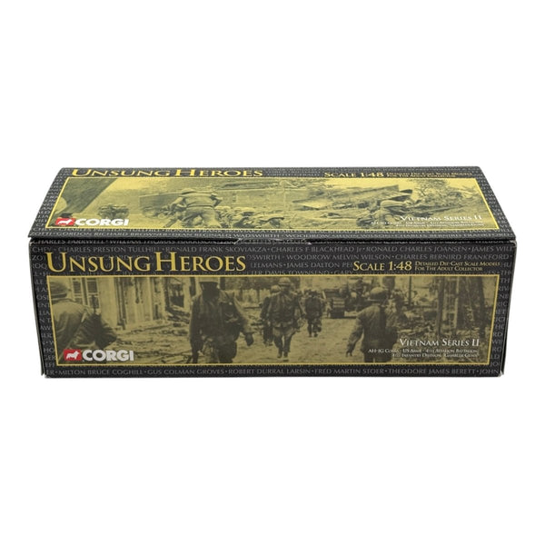 Corgi US51203 1:48 Bell AH-1G Cobra US Army 4th Aviation Battalion Gambler Guns Vietnam - Corgi